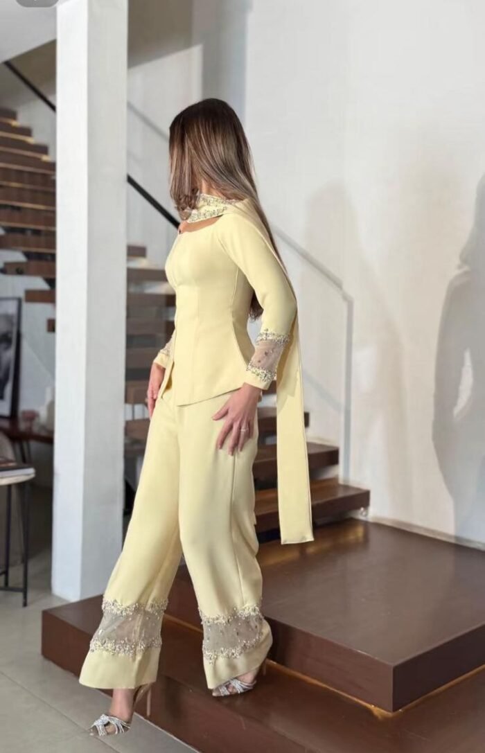 ⁦جمبسوت “ليمونيتا” – مستوحى من اللون الليموني الناعم⁩ - الصورة ⁦3⁩